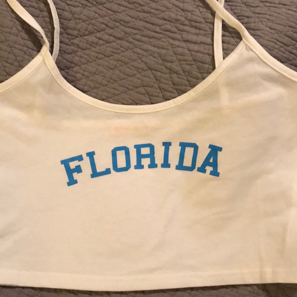 Romwe white Florida Crop top